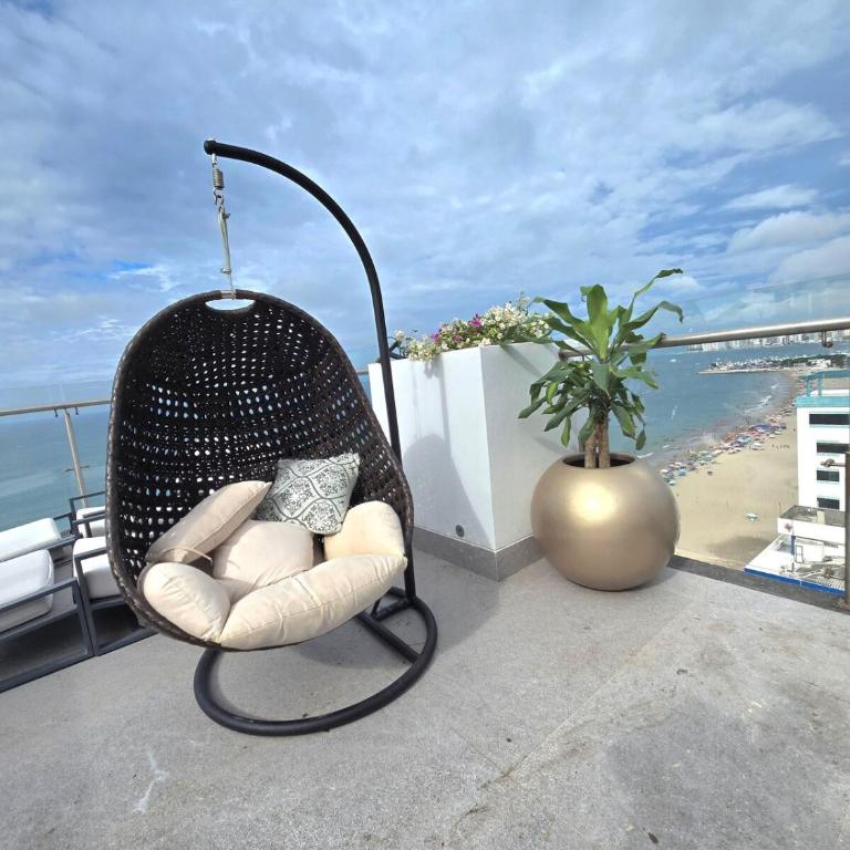 Penthouse by the sea, pool and jacuzzi - Apartment - 47