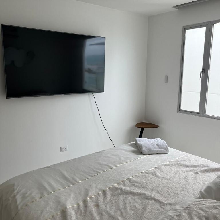 Penthouse by the sea, pool and jacuzzi - Apartment - 49