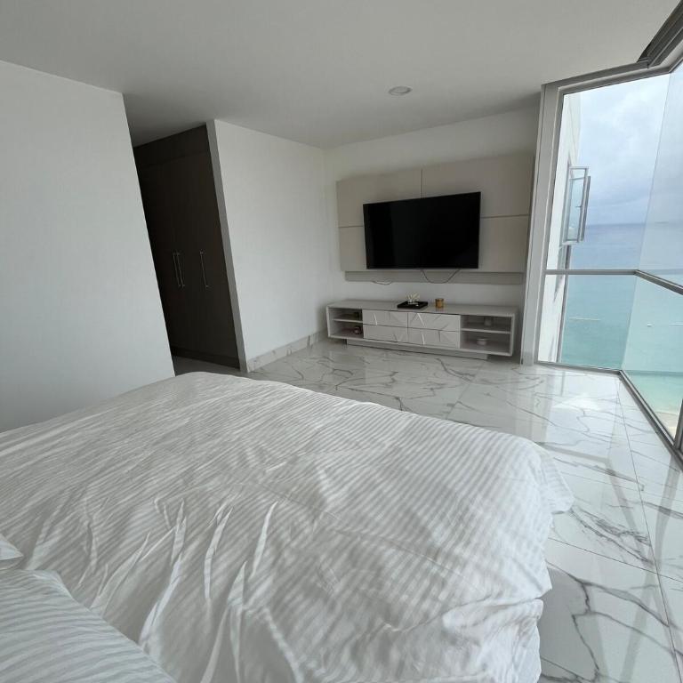 Penthouse by the sea, pool and jacuzzi - Apartment - 59