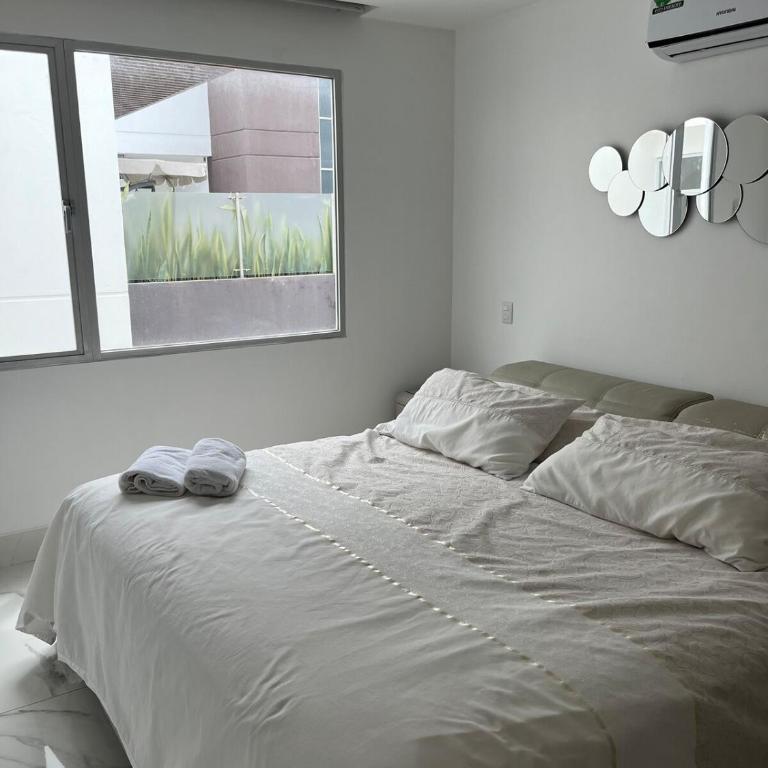 Penthouse by the sea, pool and jacuzzi - Apartment - 77