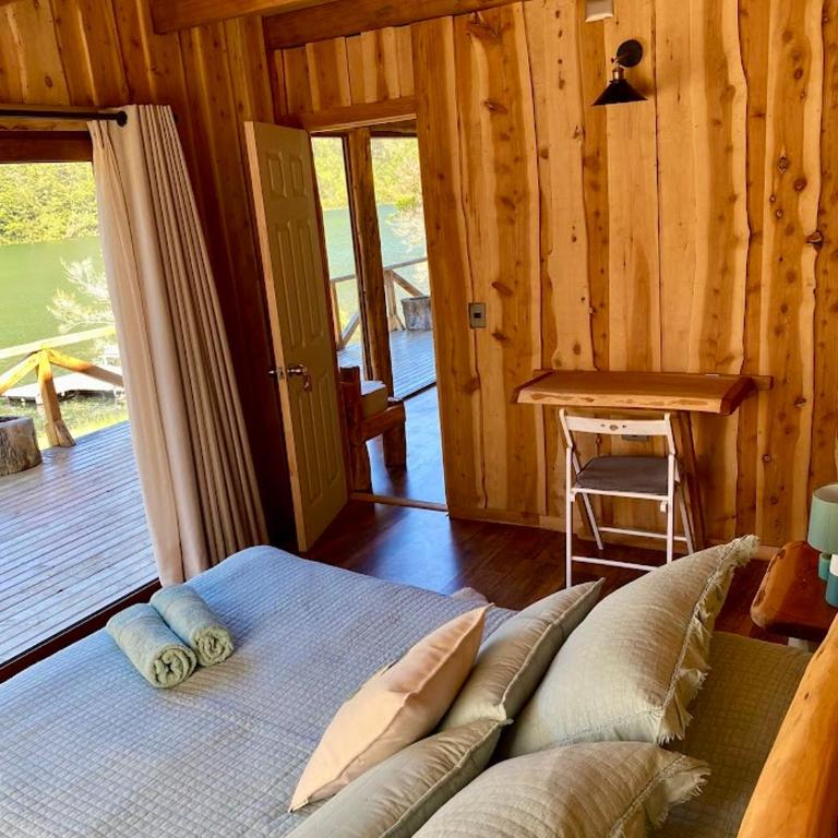Refugio del Chucao - Double Room with Lake View - 8