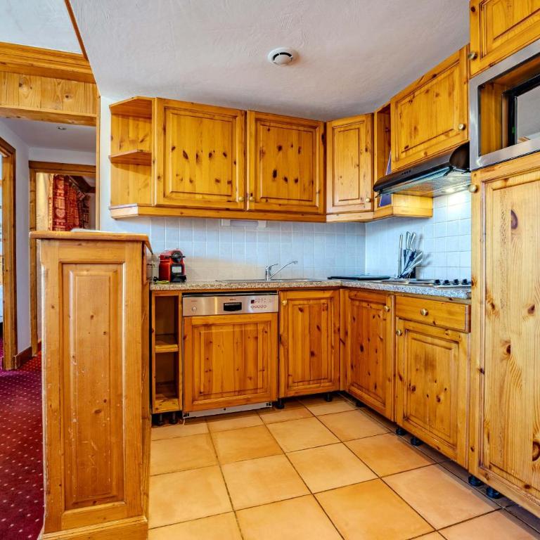 Ski-In Out with Wide Mountain Views - Appartement - 3