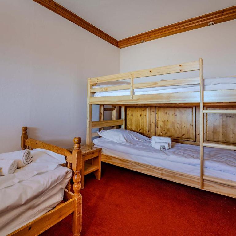 Ski-In Out with Wide Mountain Views - Appartement - 5