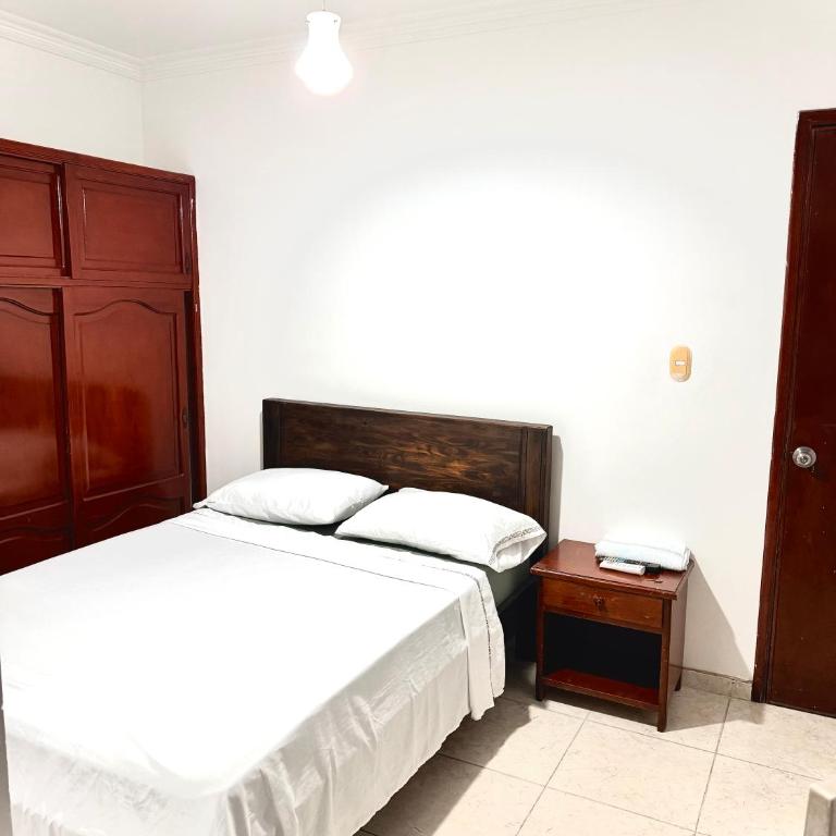 Hotel el Portal de los Ángeles - Habitación Doble con balcón - 2