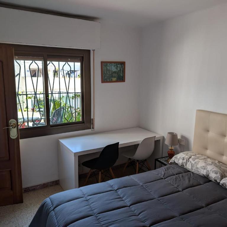 Apartment near Fira Barcelona, Camp Nou, and the center of Barcelona - Habitación Doble - 13