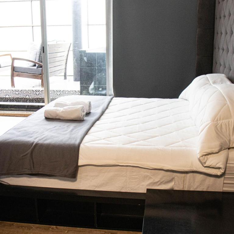 Great Studio - Two-Bedroom Apartment - 21