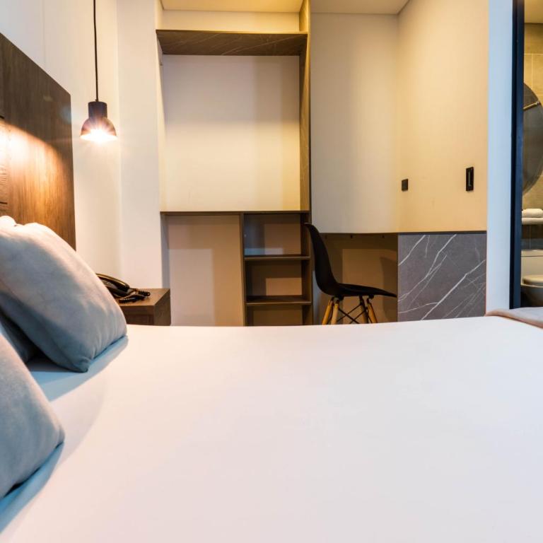 California City Hotel - Habitación Estándar - 1 cama grande - 4