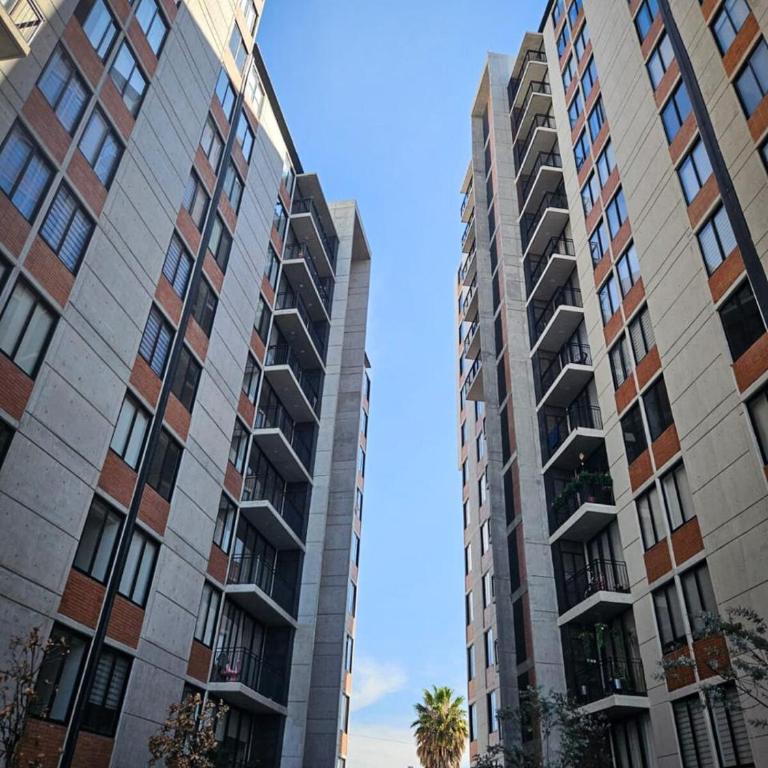 Amazing view 7th Floor, 2 Bed Room, 2 Bath - Two-Bedroom Apartment - 5