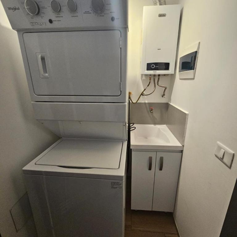 Amazing view 7th Floor, 2 Bed Room, 2 Bath - Two-Bedroom Apartment - 20