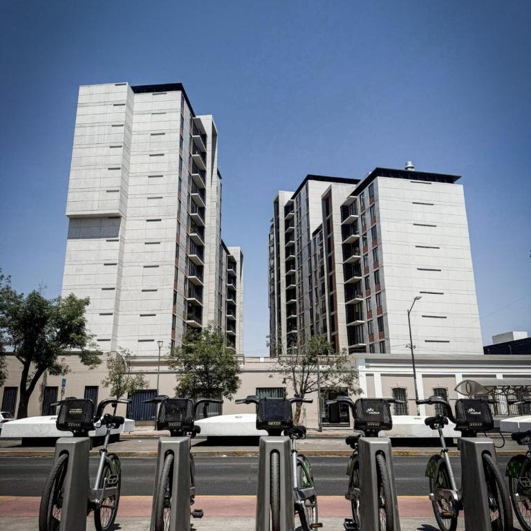 Amazing view 7th Floor, 2 Bed Room, 2 Bath - Two-Bedroom Apartment - 31