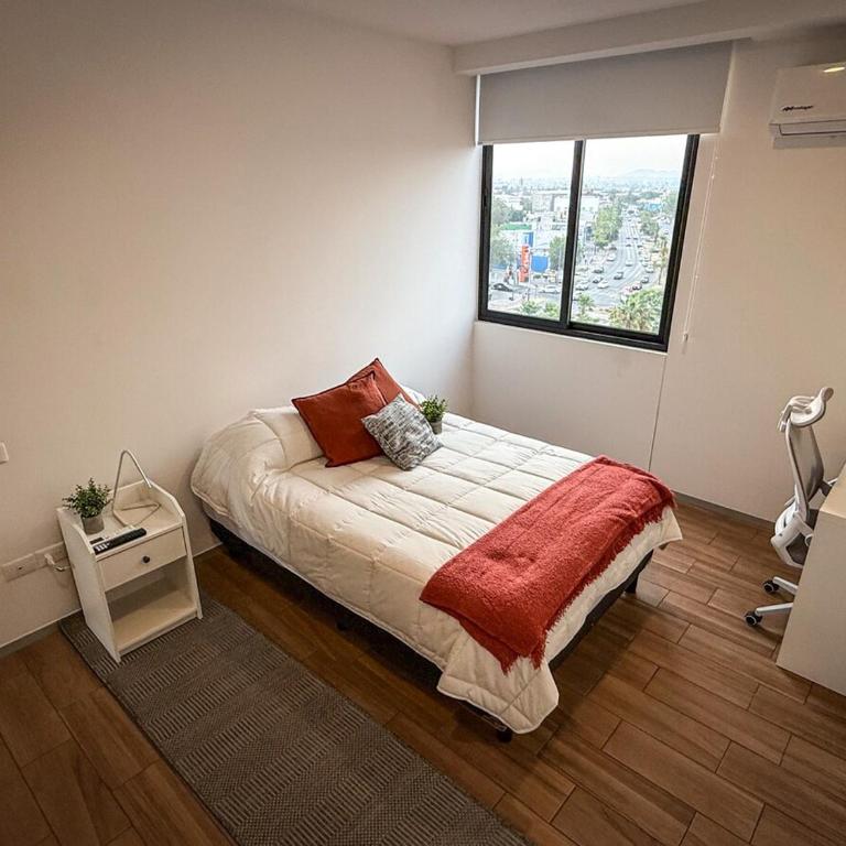 Amazing view 7th Floor, 2 Bed Room, 2 Bath - Two-Bedroom Apartment - 32