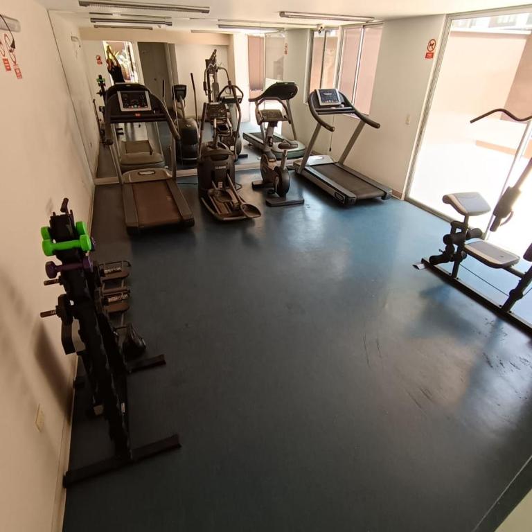 Departamento centrico cerca a San Isidro - Apartamento de 2 dormitorios - 3