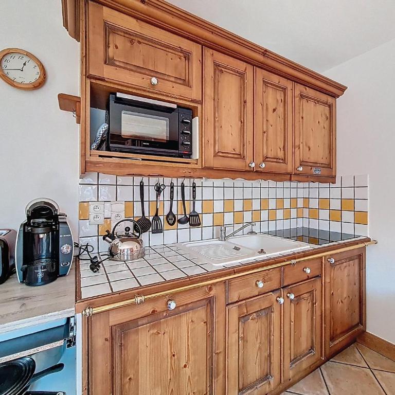 Appartement spacieux près des pistes avec balcon - FR-1-344-1261 - Appartement - 3
