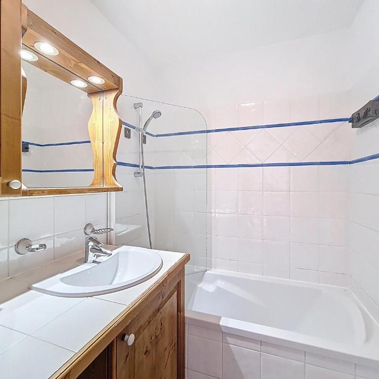 Appartement spacieux près des pistes avec balcon - FR-1-344-1261 - Appartement - 9