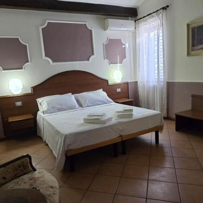 Cavour rooms - Camera Matrimoniale - 4