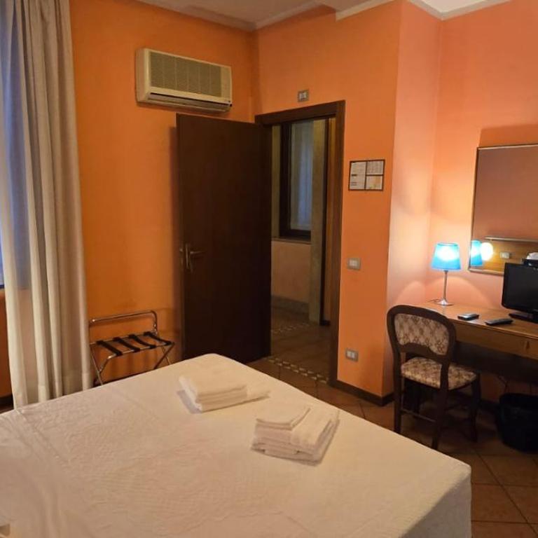 Cavour rooms - Camera Matrimoniale - 3