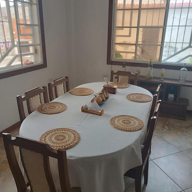 Casa Amplia con Piscina Privada para Grupos - Five-Bedroom House - 26