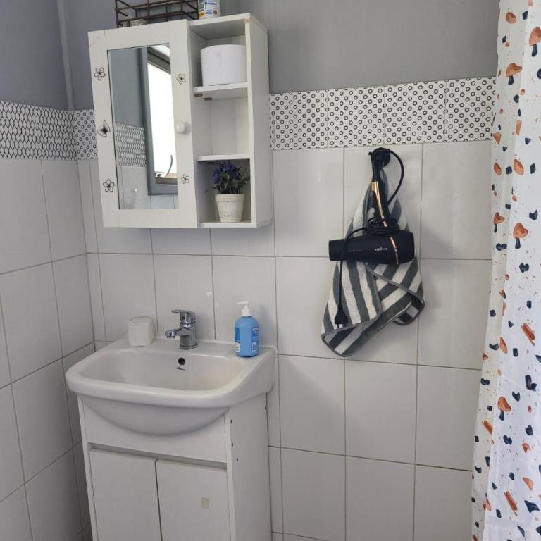 Ventisqueros Coyhaique - Three-Bedroom House - 12