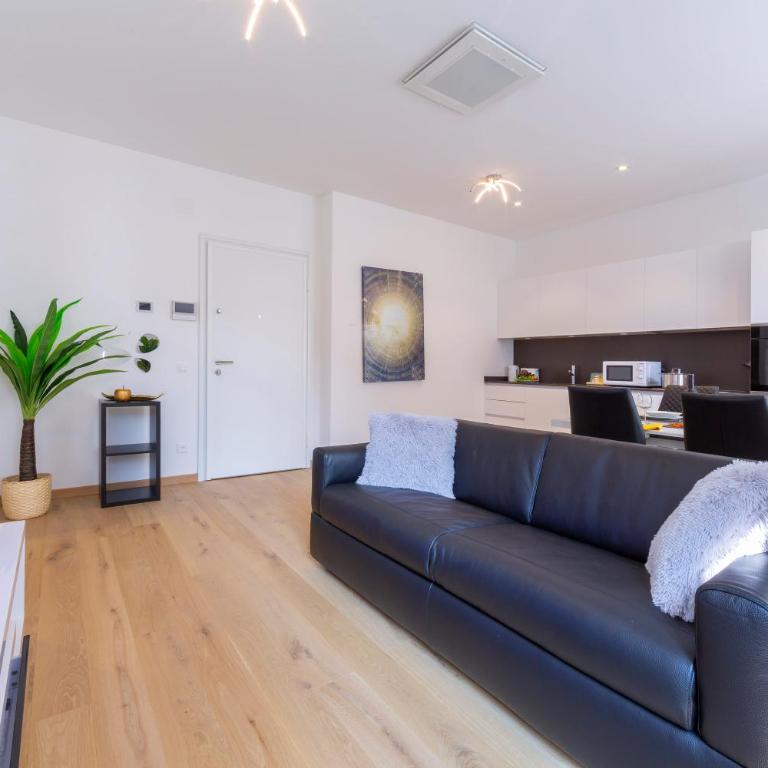 Heart of Lugano Apartment with Balcony - Happy Rentals - Appartement avec Balcon - 9