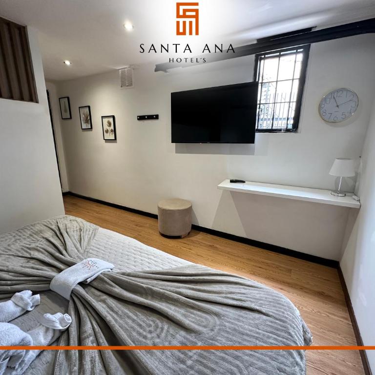 Hotel Santa Ana Luxury Rentals - 111 - Habitación Doble con baño privado - 1