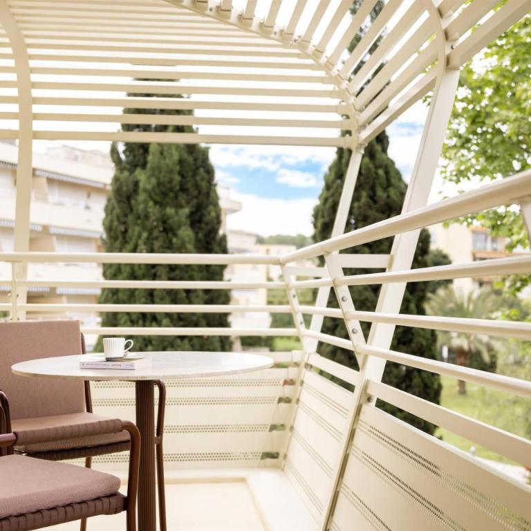 Hotel Ventura Saint-Tropez, Tapestry Collection By Hilton - Chambre Lit King-Size - Vue sur Jardin - 9