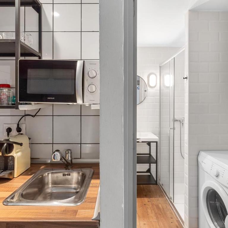 Cozy Downtown Studio - ac wifi - Apartamento con ducha - 6