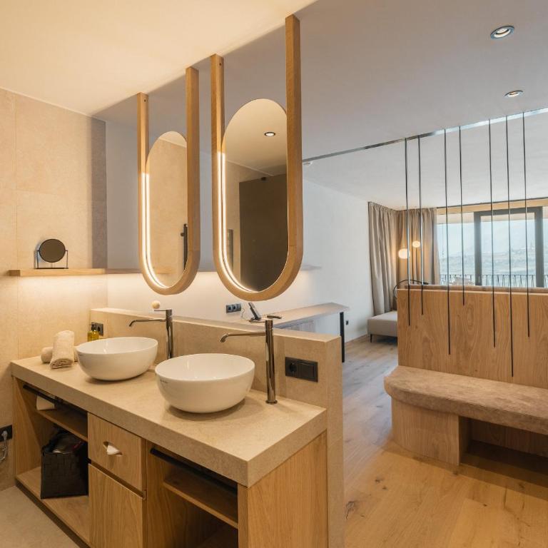 Hotel Schlosswirt - Camera Deluxe Matrimoniale/Doppia con Letti Singoli con Vista Montagna - 4