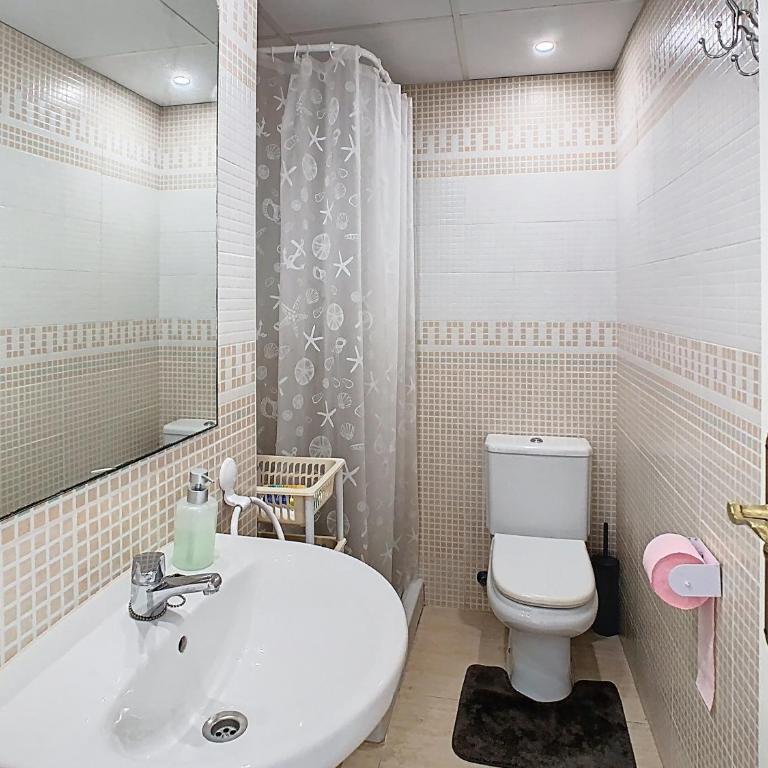 Two-bedroom Penthouse Apartment Next to the Sea - Apartamento de 2 dormitorios - 24