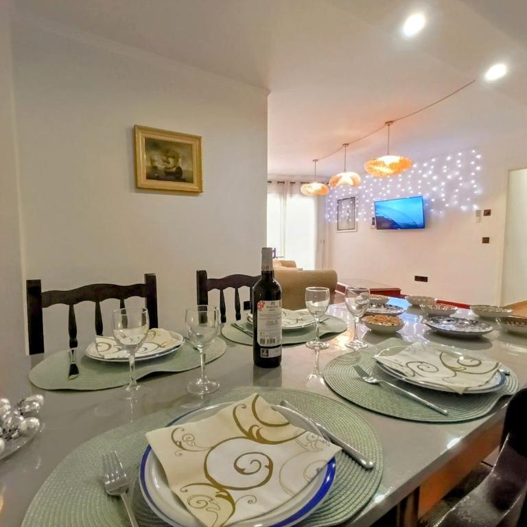 MARITIM CENTRAL "Suites Deluxe" con salón-comedor y cocina privada - Suite de 2 dormitorios - 1