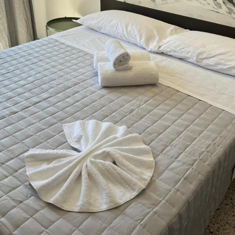 Hotel Hollywood Nuova Gestione 2026 - Double Room with Balcony - 11
