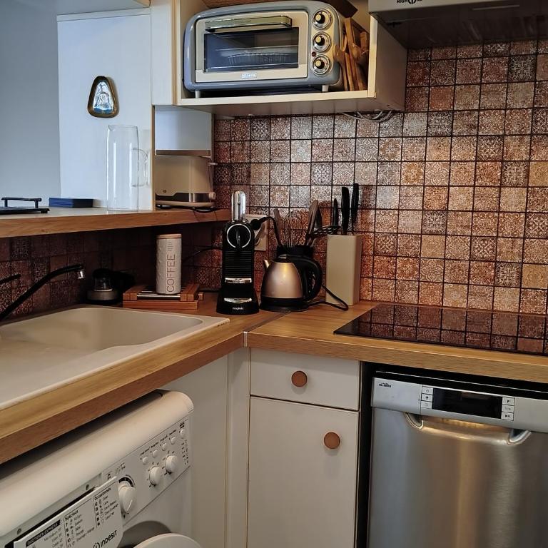Coup de cœur pour ce cosy T2 avec vue imprenable sur la mer - 4GSUD101 - Appartement - Vue sur Mer - 18