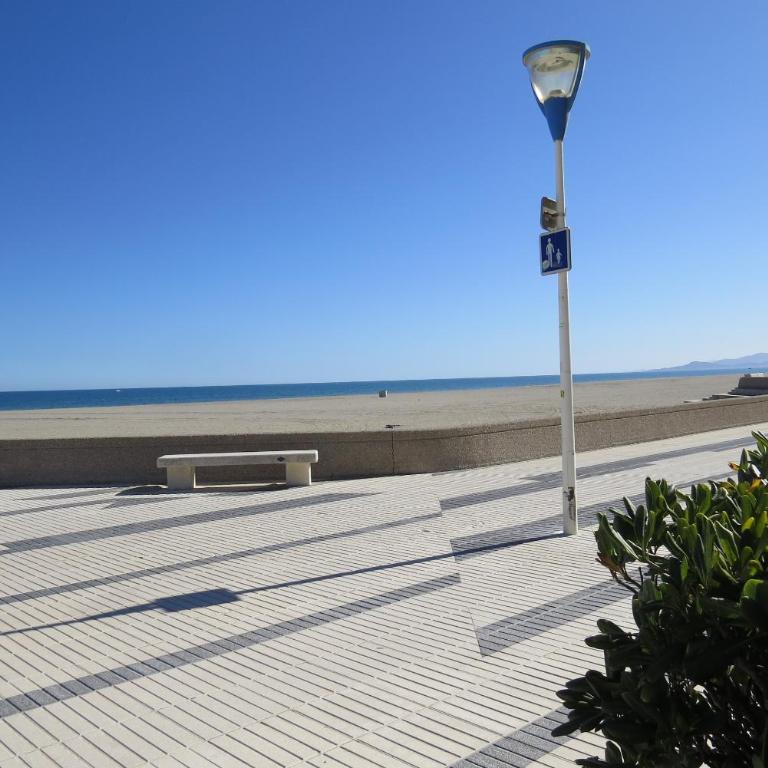 Coup de cœur pour ce cosy T2 avec vue imprenable sur la mer - 4GSUD101 - Appartement - Vue sur Mer - 25