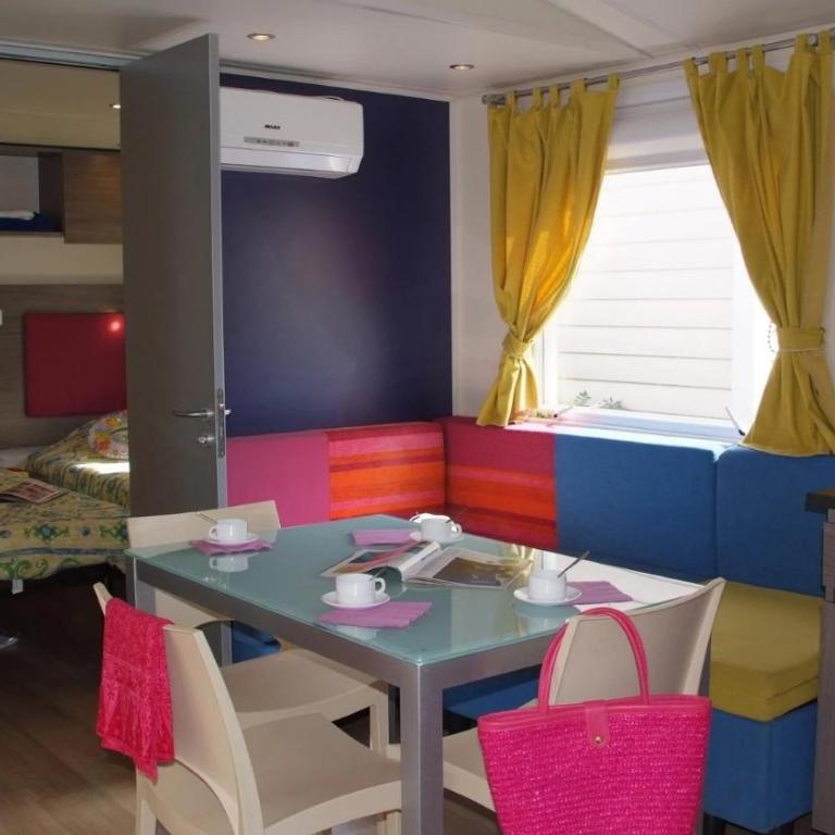 ZEcamping 4 étoiles 1km plage espace aquatique mobil-home TV 29m2 - Mobile Home - 9