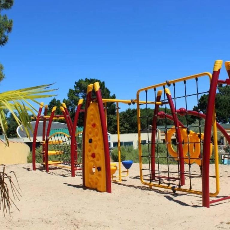 ZEcamping 4 étoiles 2km plage piscine chauffée animaux acceptés club enfant - Mobile Home - 4
