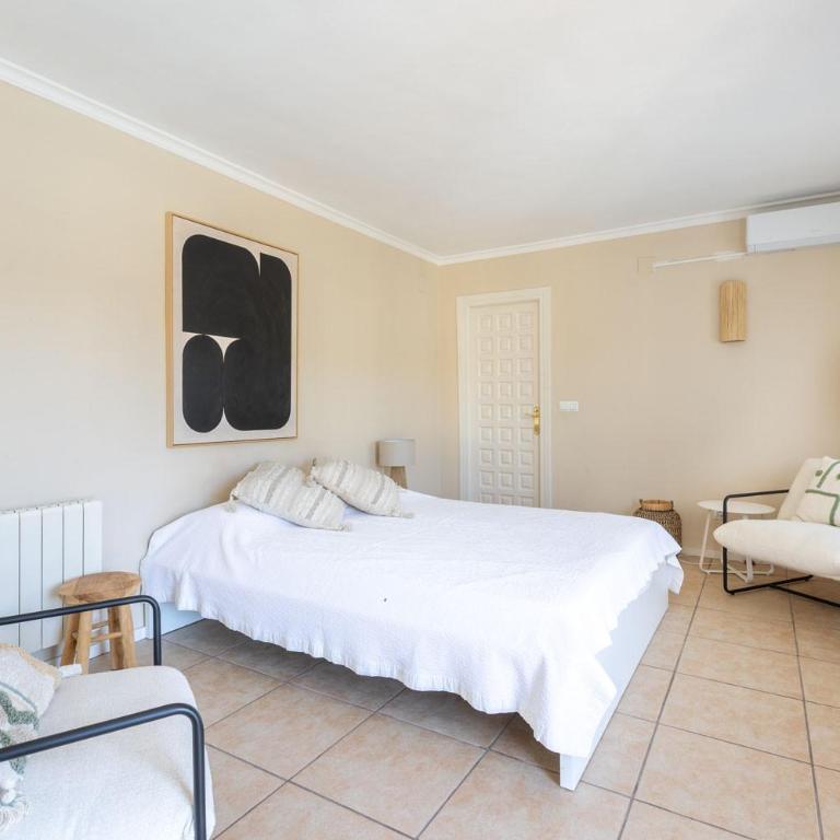 Villa Costa Azzurra by Abahana Villas - Villa - 20