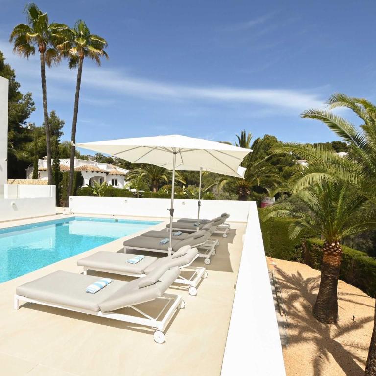 Luxury 4BR Villa - Ensuite Bath- Pool - La fustera - Villa - 9