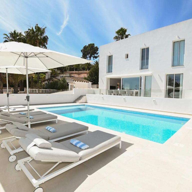 Luxury 4BR Villa - Ensuite Bath- Pool - La fustera - Villa - 16