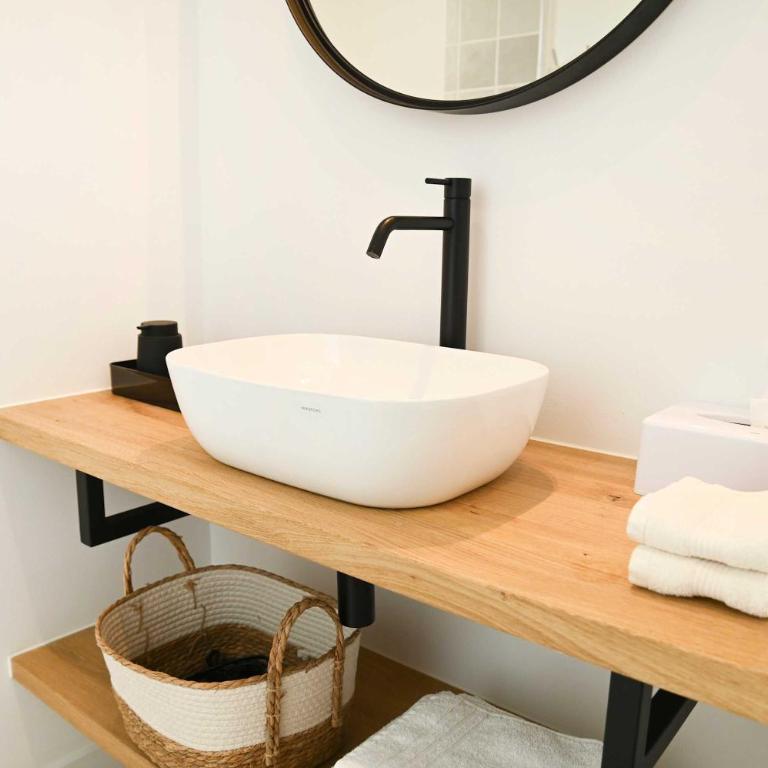 Luxury 4BR Villa - Ensuite Bath- Pool - La fustera - Villa - 30