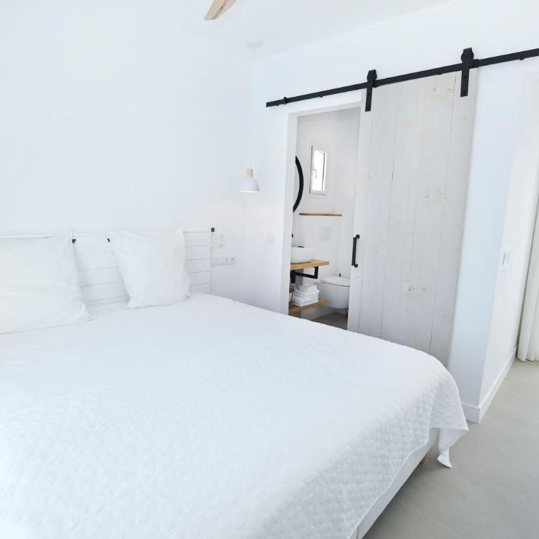 Luxury 4BR Villa - Ensuite Bath- Pool - La fustera - Villa - 32
