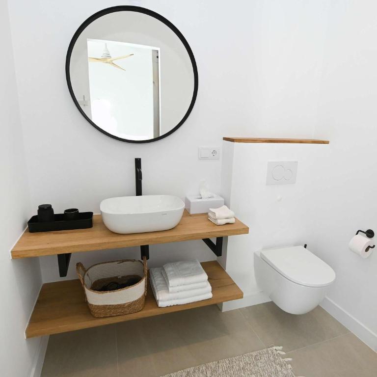 Luxury 4BR Villa - Ensuite Bath- Pool - La fustera - Villa - 36
