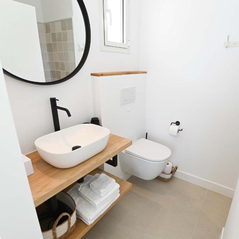 Luxury 4BR Villa - Ensuite Bath- Pool - La fustera - Villa - 42