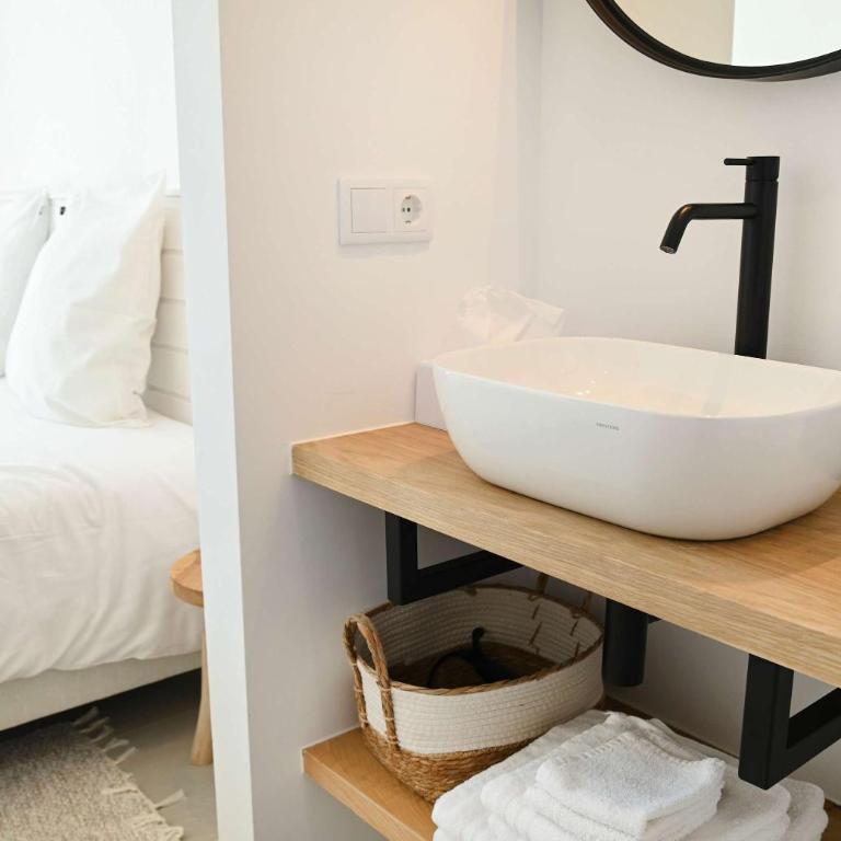 Luxury 4BR Villa - Ensuite Bath- Pool - La fustera - Villa - 47