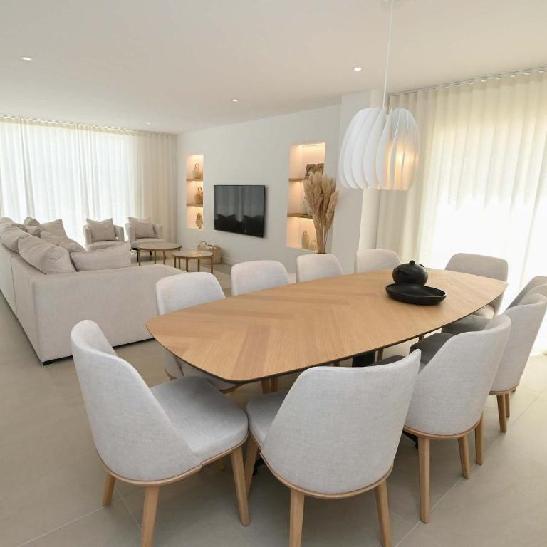 Luxury 4BR Villa - Ensuite Bath- Pool - La fustera - Villa - 49