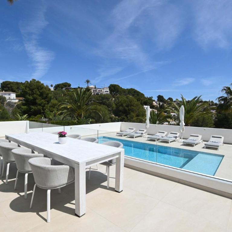 Luxury 4BR Villa - Ensuite Bath- Pool - La fustera - Villa - 62