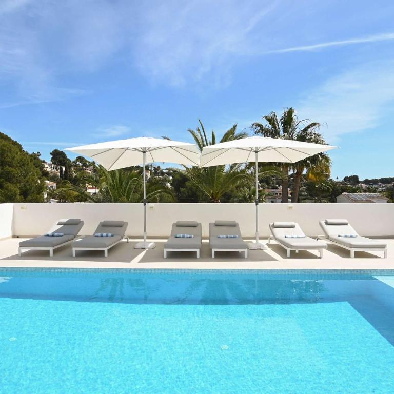Luxury 4BR Villa - Ensuite Bath- Pool - La fustera - Villa - 63