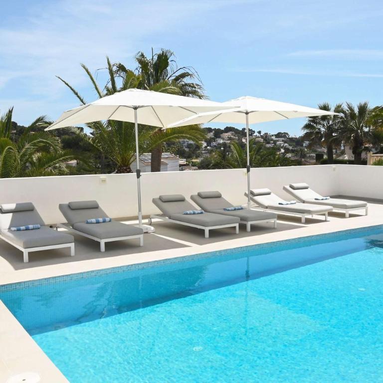 Luxury 4BR Villa - Ensuite Bath- Pool - La fustera - Villa - 65