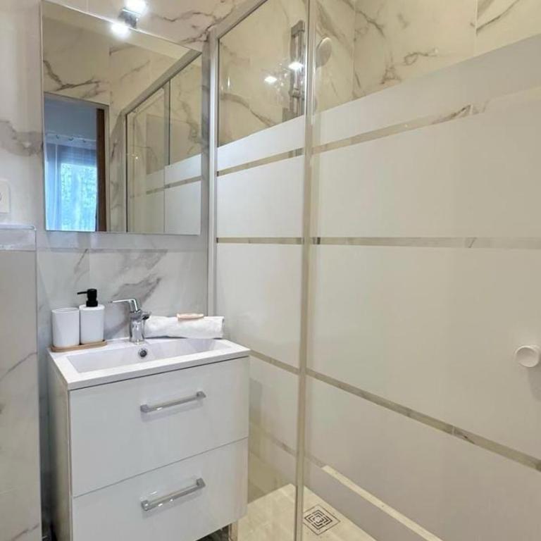 Nazareth 2 - Studio Partdieu - One-Bedroom Apartment - 5
