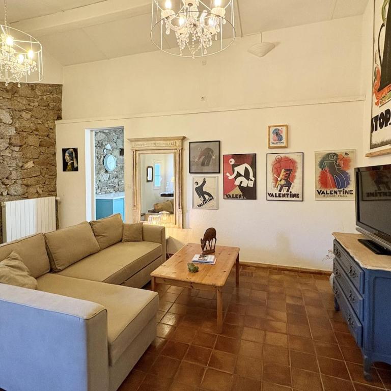 Appartement T3 chez l'apiculteur, piscine, parking, pétanque - Appartement 2 Chambres - 22