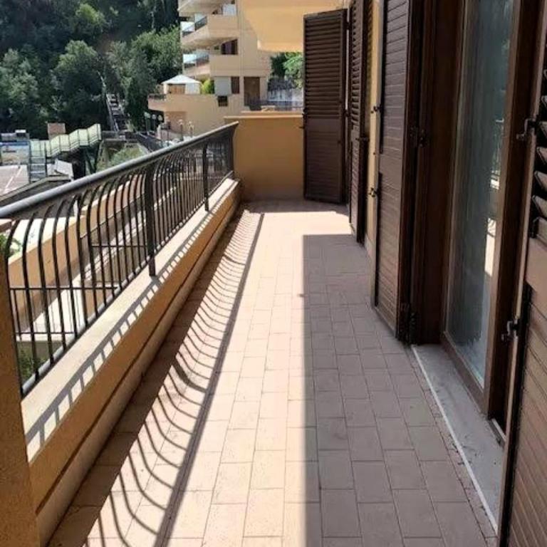 Mediterranean Apartment Pool & Parking - Appartamento - 28