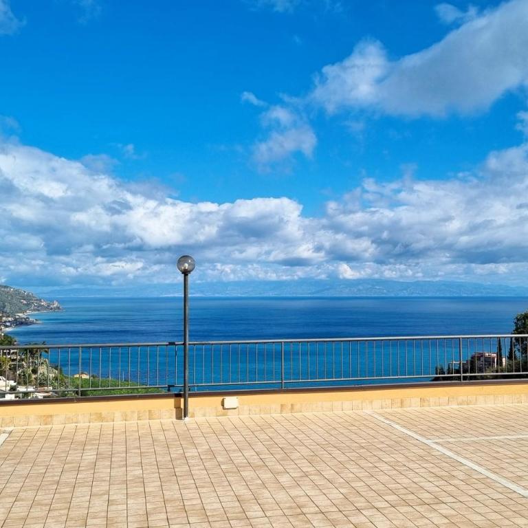 Mediterranean Apartment Pool & Parking - Appartamento - 52